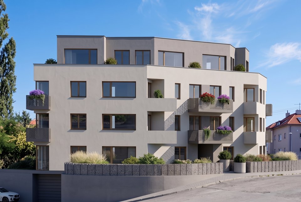 Detail fasády Viladomu Okružní s balkony osazenými květinami
